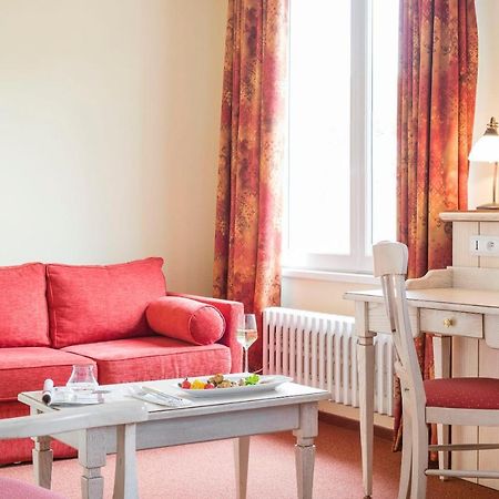 Hotel Restaurant Le Bristol Нидербронн-ле-Бен Экстерьер фото